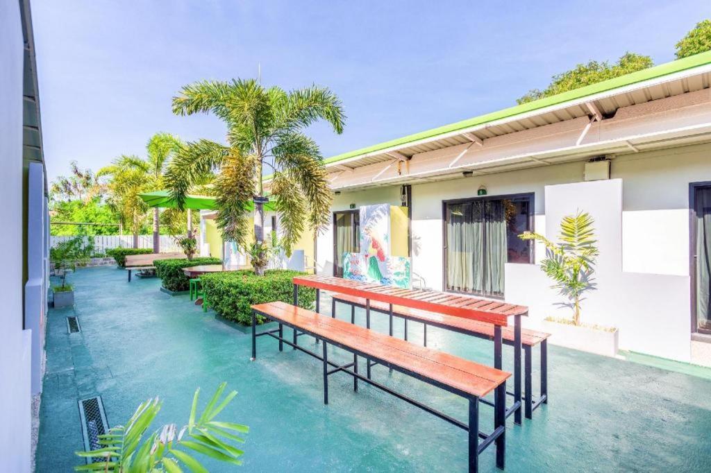 Oyo 450 Rawai Studios Resort Ngoại thất bức ảnh